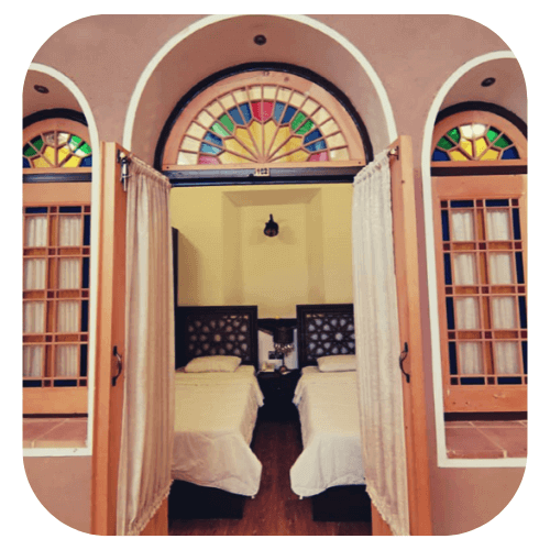 Booking - Yazd Pars Traditional Hotel